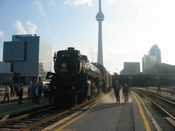 2003-06-14.3145.Toronto.jpg