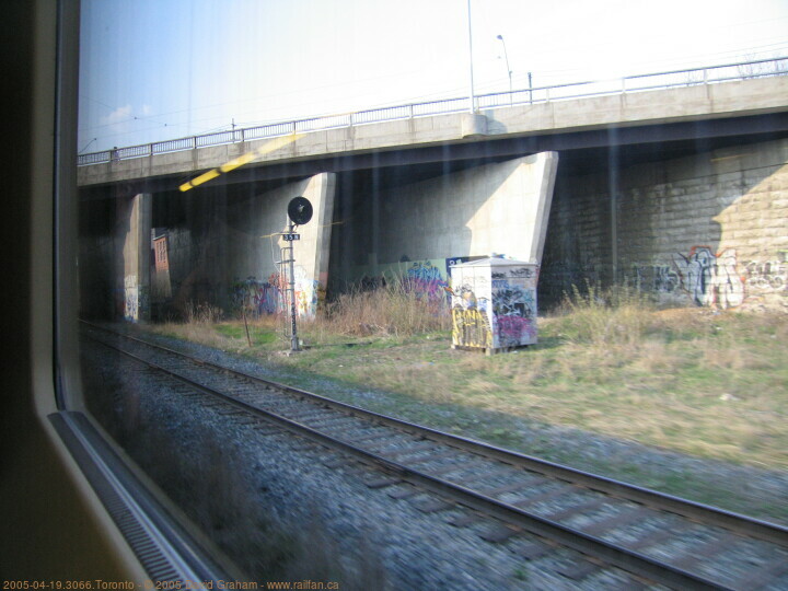 2005-04-19.3066.Toronto.jpg